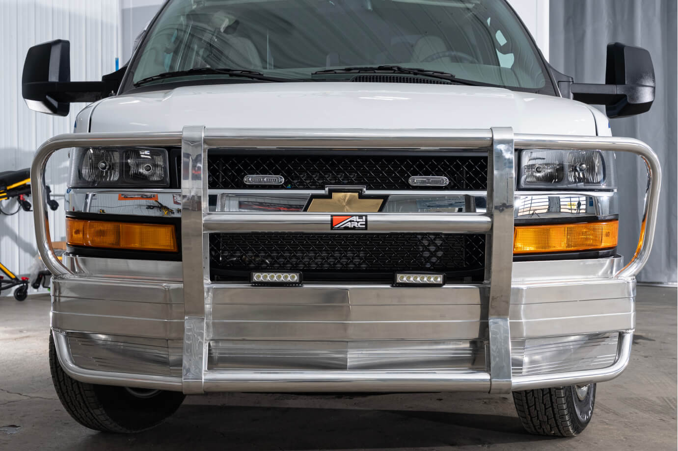 Stainless Steel Front Bumper and Grill Guard