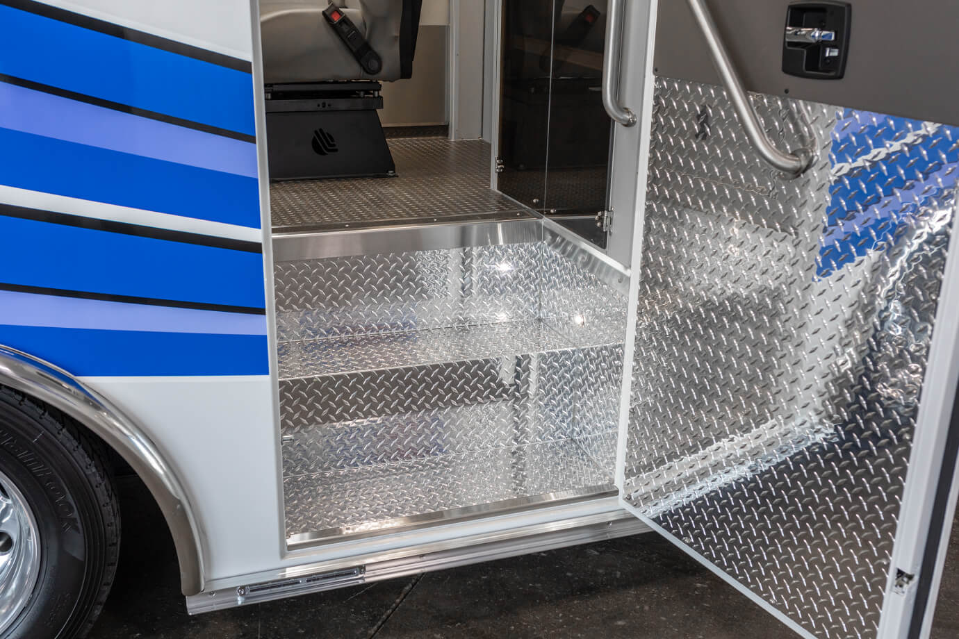 Diamond Plate Trim Package