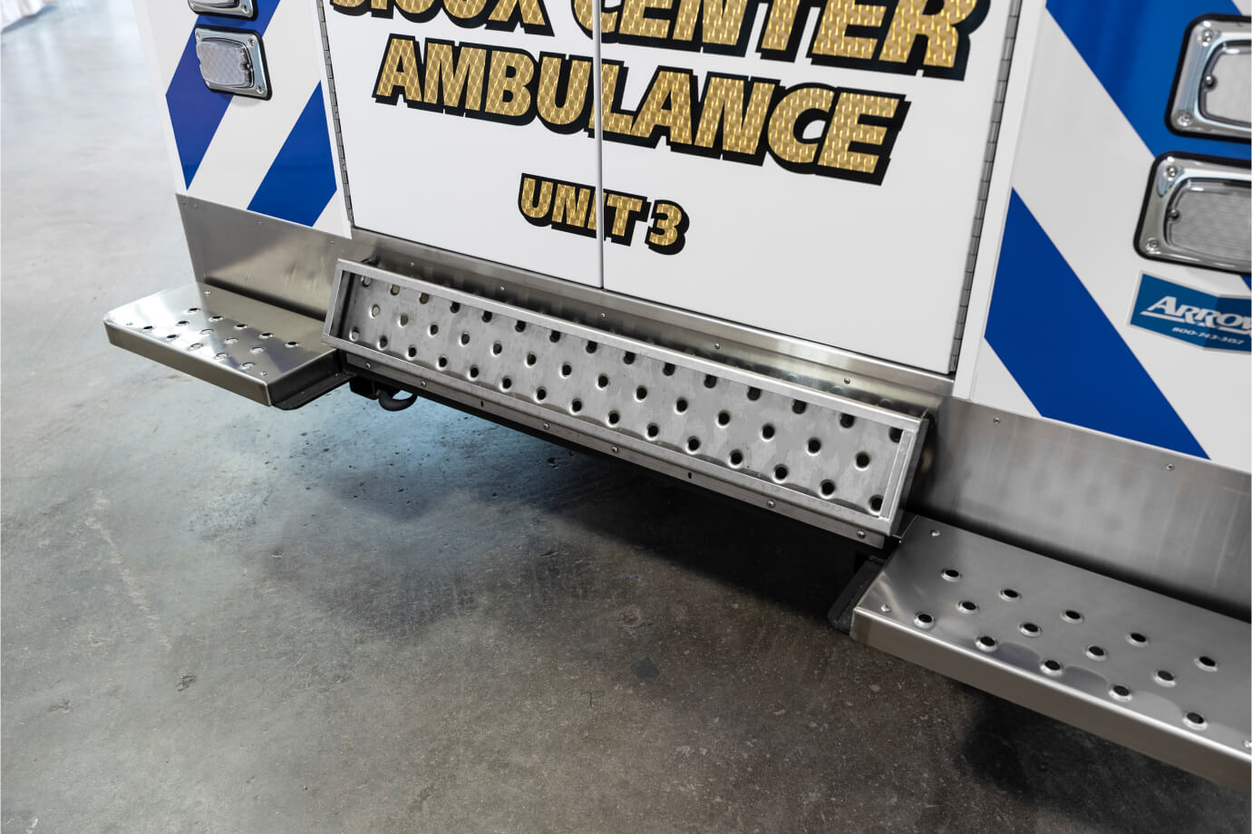 Stainless Center Bumpber and Kickplate