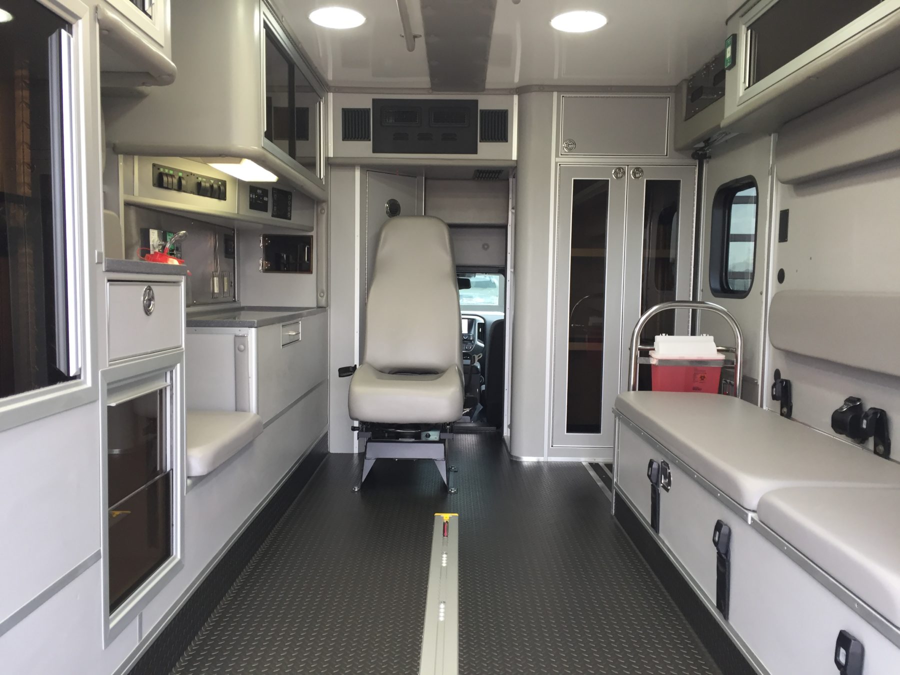 2018 Chevrolet K3500 4x4 Type 1 Ambulance For Sale – Picture 2