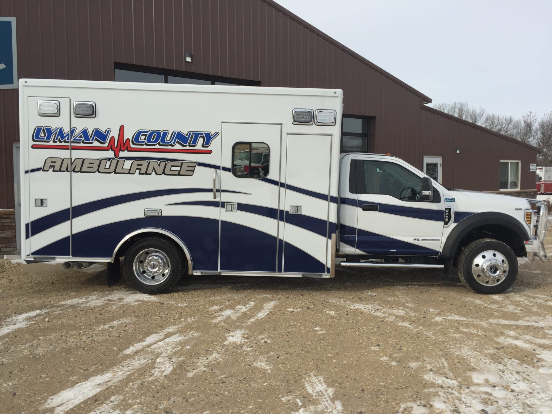 2018 Ford F450 4x4 Heavy Duty Ambulance For Sale – Picture 4