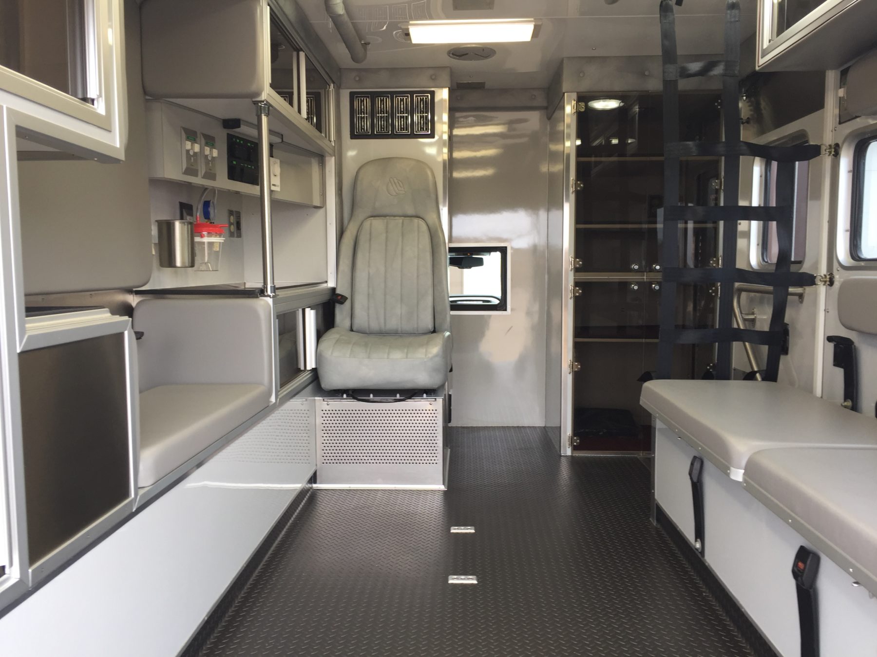 2016 Chevrolet K3500 4x4 Type 1 Ambulance For Sale – Picture 10