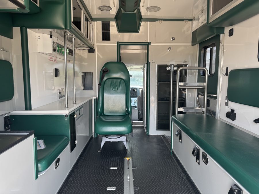 2011 Ford E450 Type 3 Ambulance For Sale – Picture 2