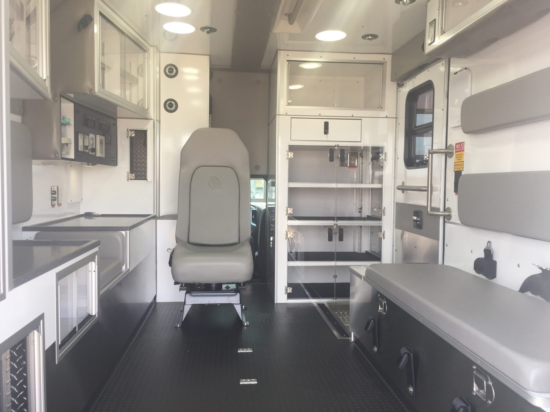 2019 Chevrolet K3500 4x4 Type 1 Ambulance For Sale – Picture 2