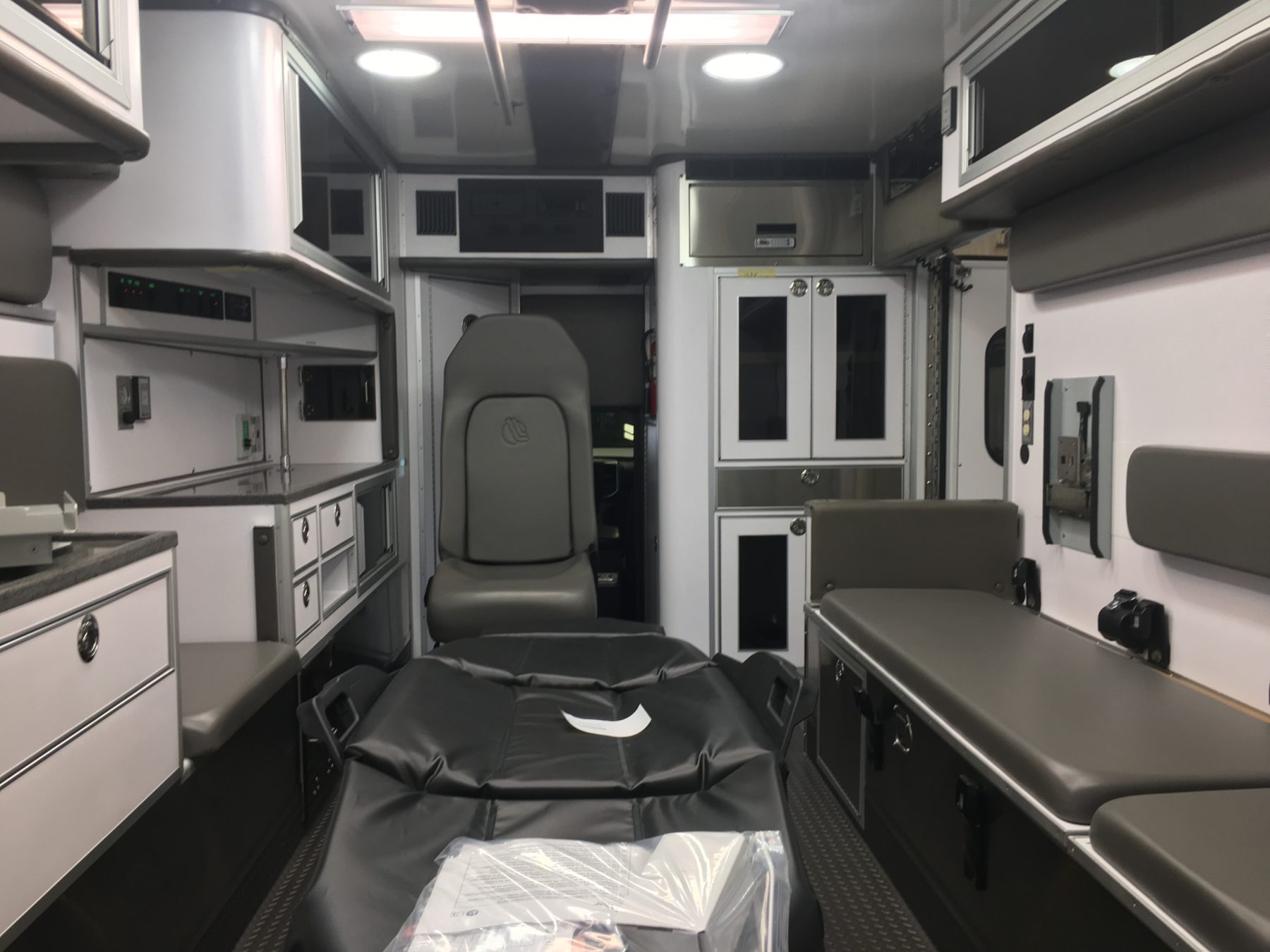 2020 Ram 4500 4x4 Heavy Duty Ambulance For Sale – Picture 4
