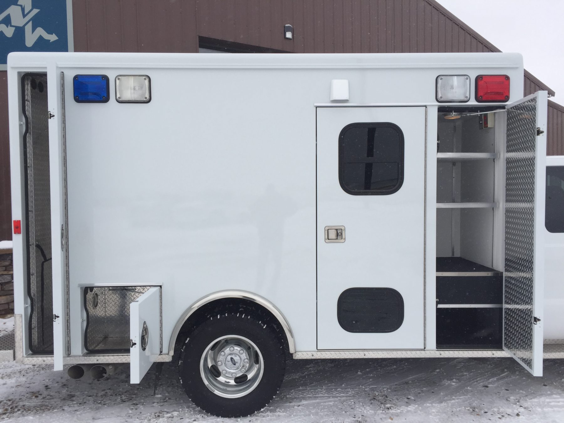 2013 Ford F350 4x4 Type 1 Ambulance For Sale – Picture 6
