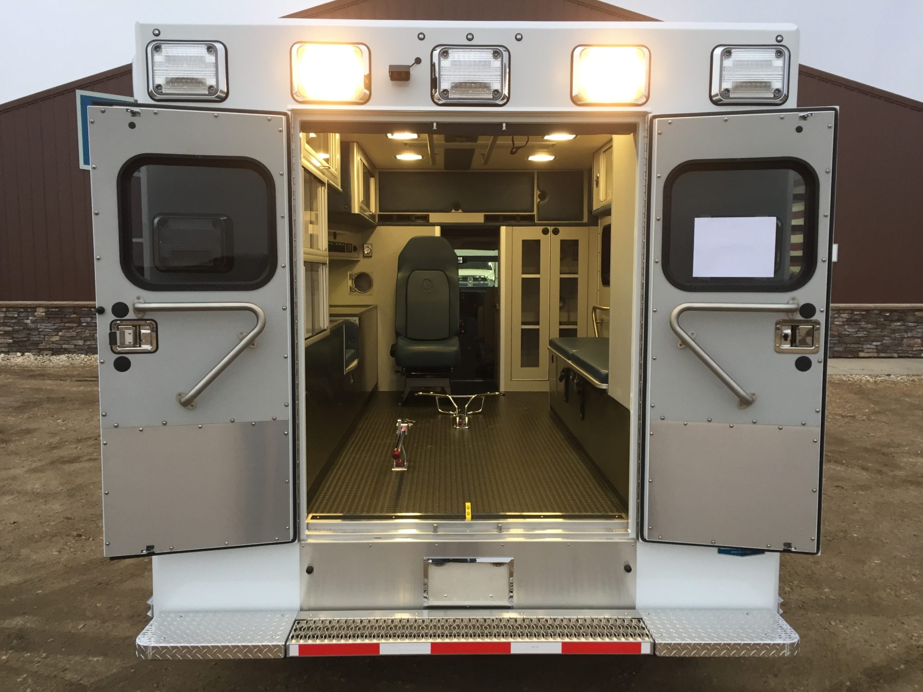 2017 Ford E450 Type 3 Ambulance For Sale – Picture 10