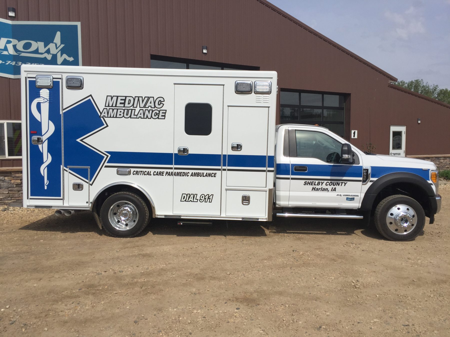 2017 Ford F450 4x4 Heavy Duty Ambulance For Sale – Picture 4