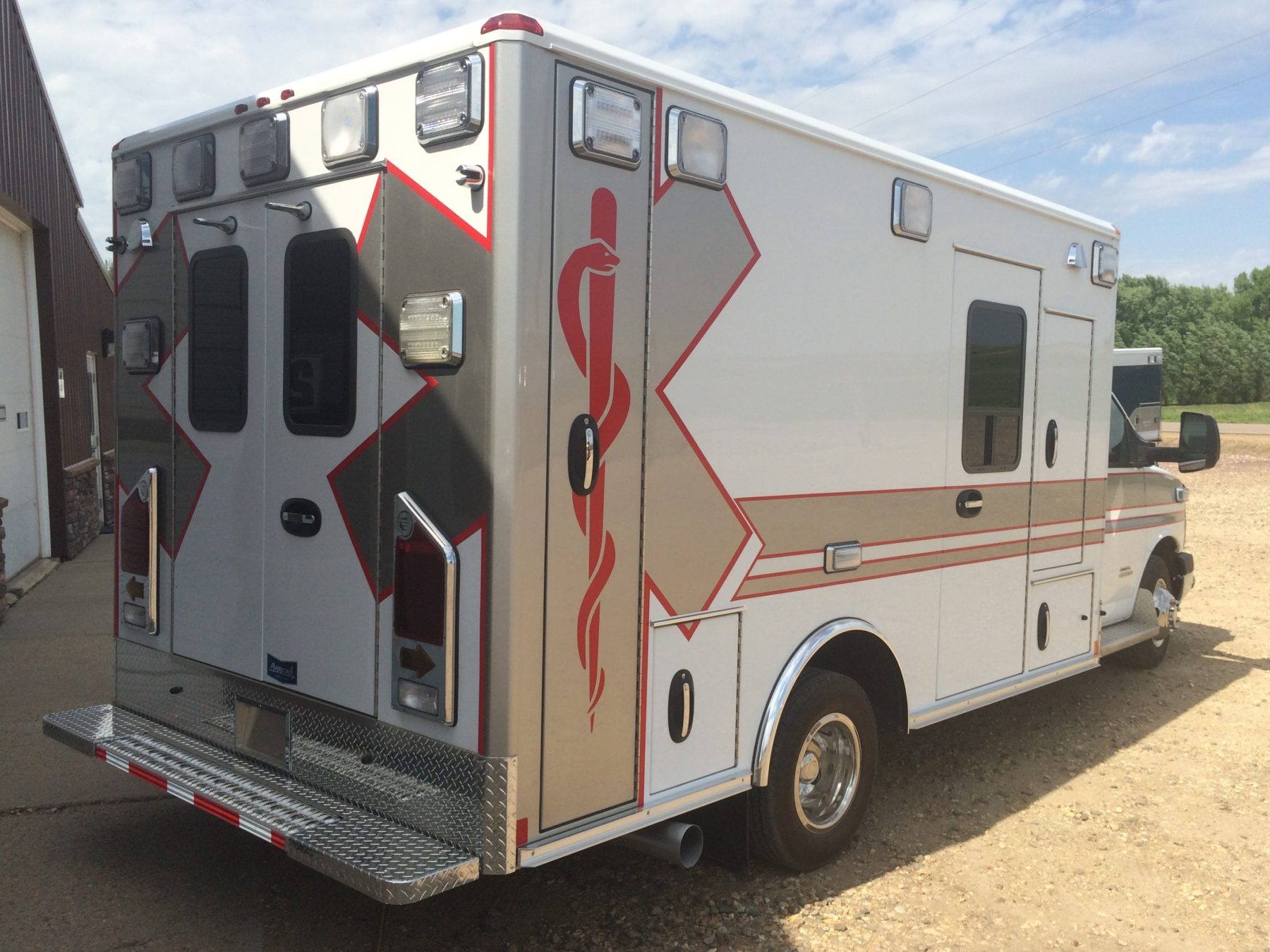 2013 Chevrolet G4500 Type 3 Ambulance For Sale – Picture 4