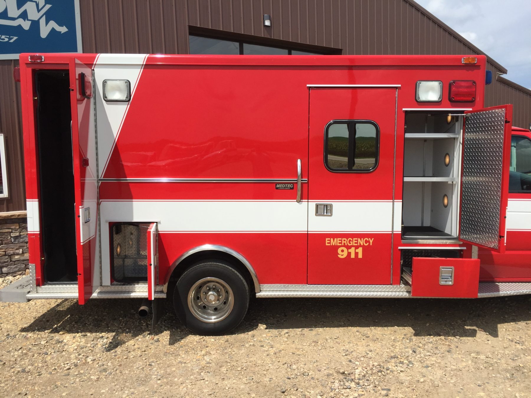 2002 Ford E450 Type 3 Ambulance For Sale – Picture 5