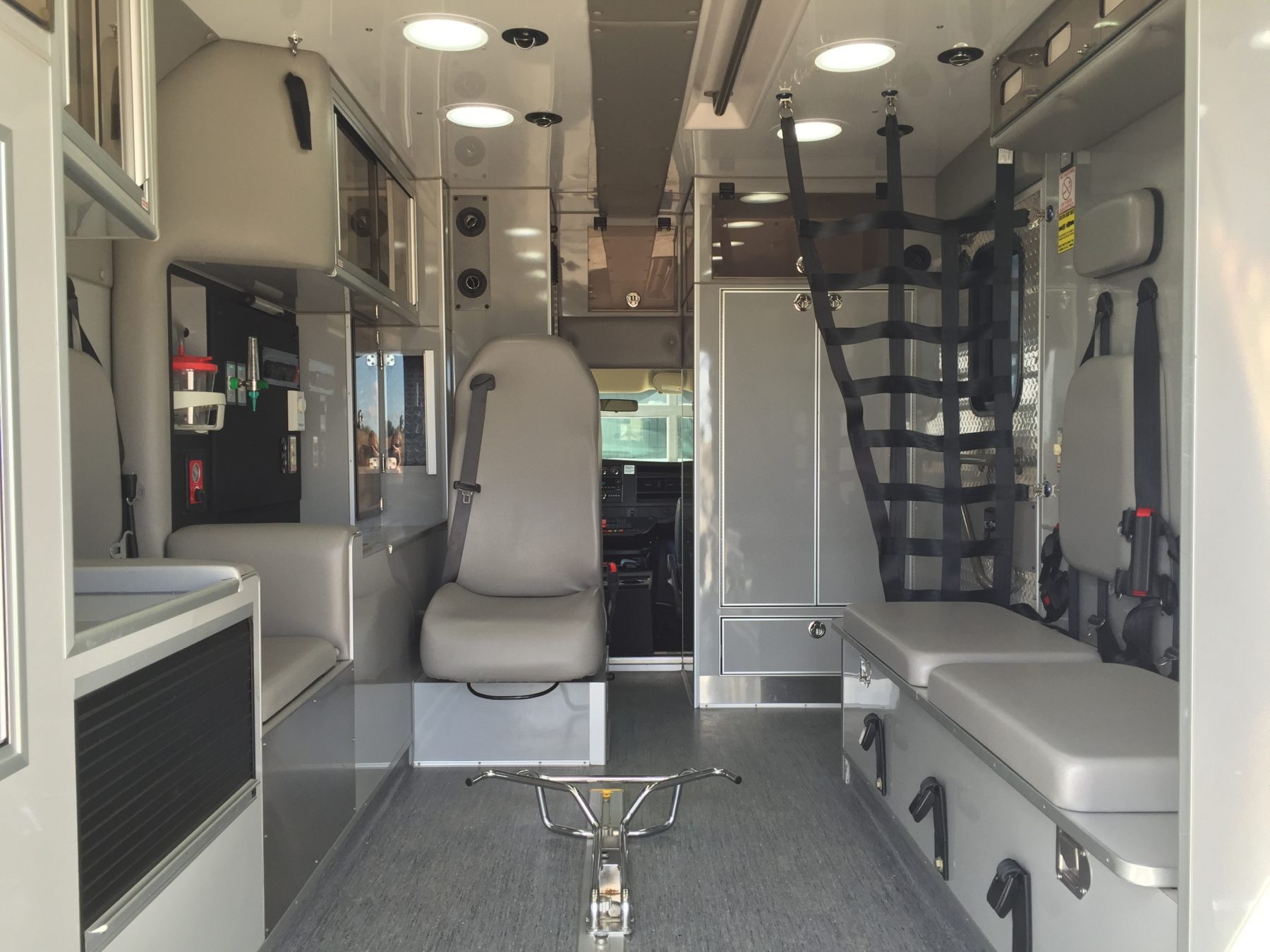 2013 Chevrolet G4500 Type 3 Ambulance For Sale – Picture 9