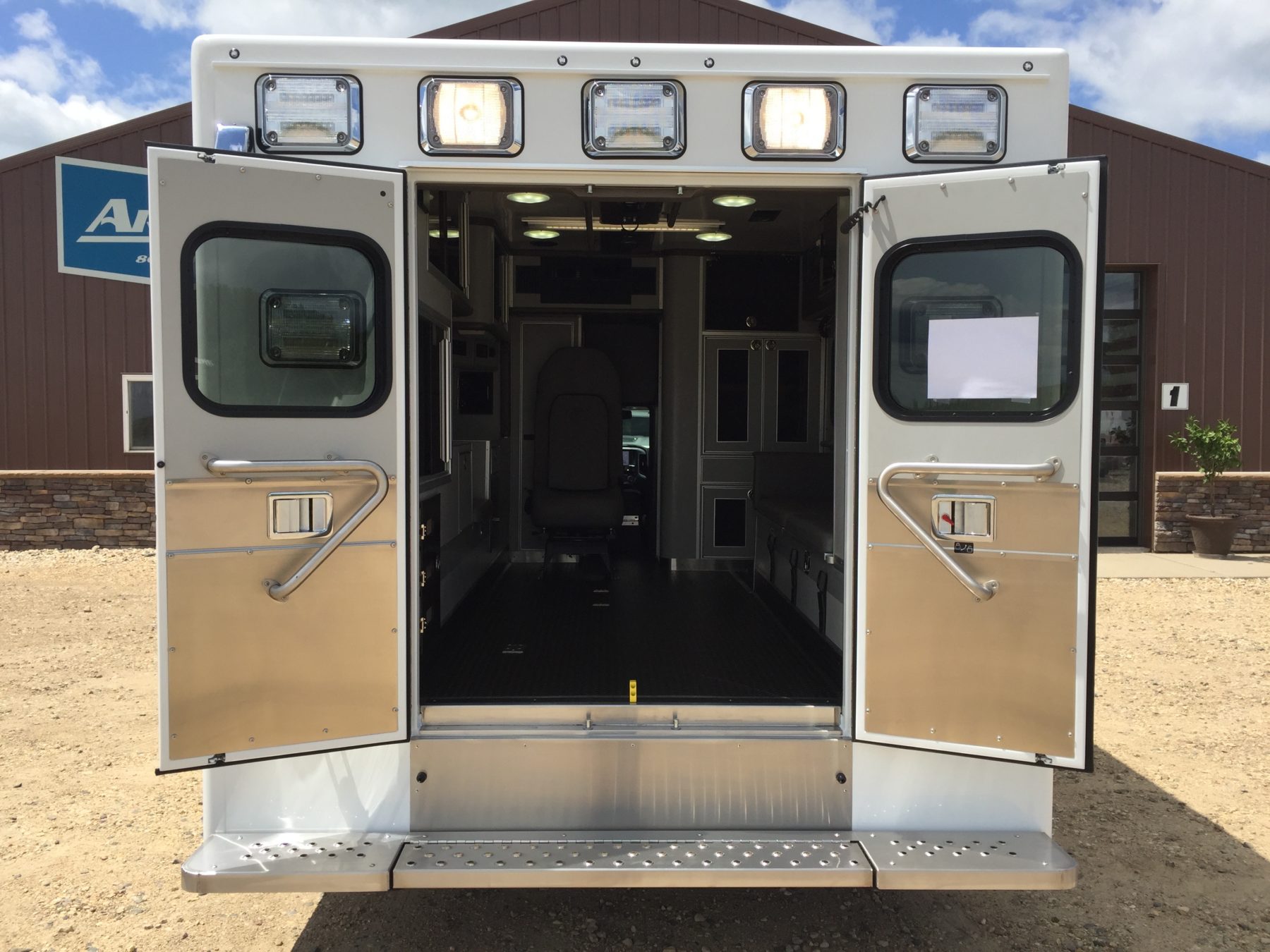 2018 Chevrolet K3500 4x4 Type 1 Ambulance For Sale – Picture 9