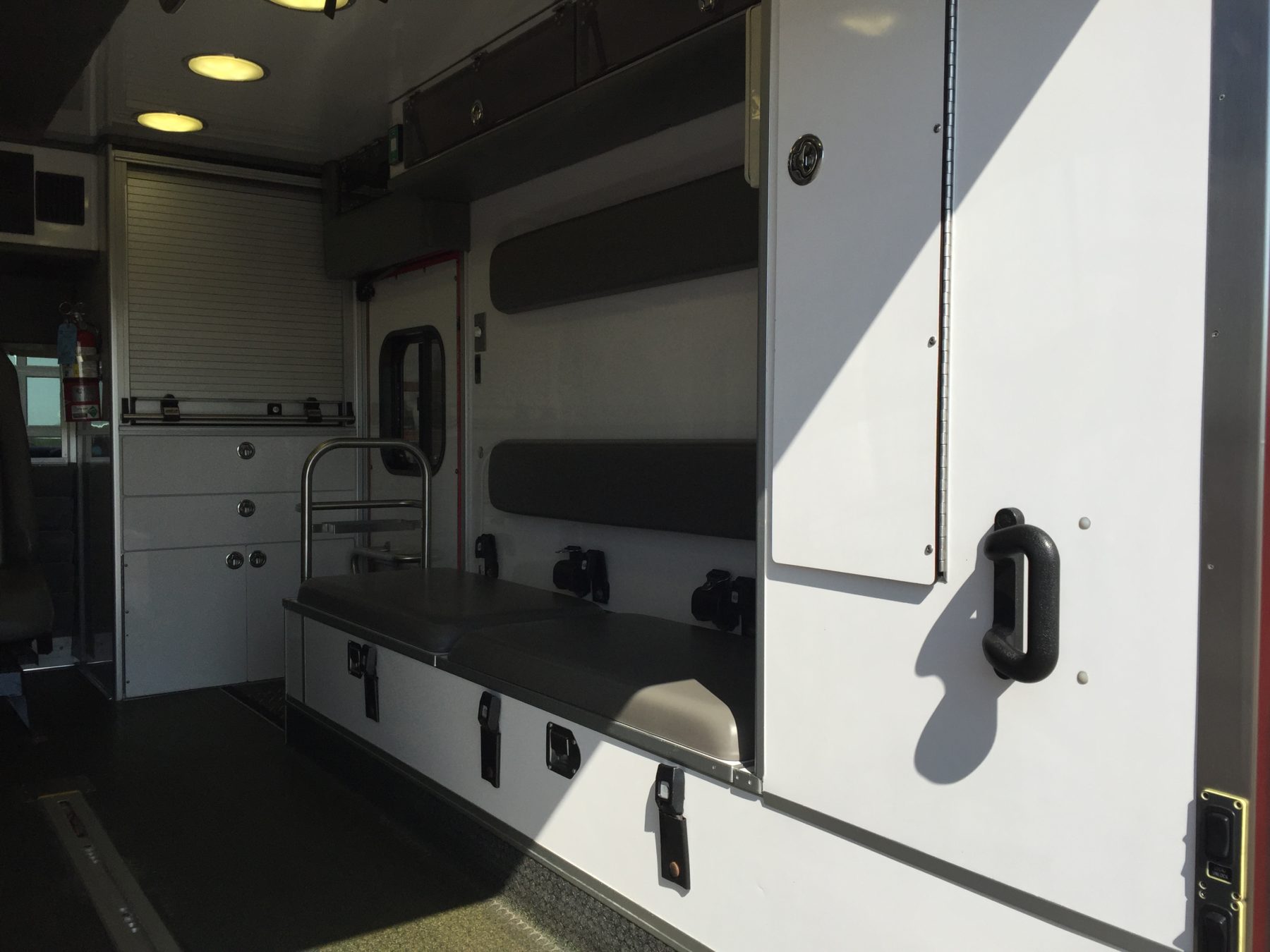 2009 Chevrolet C4500 Heavy Duty Ambulance For Sale – Picture 12