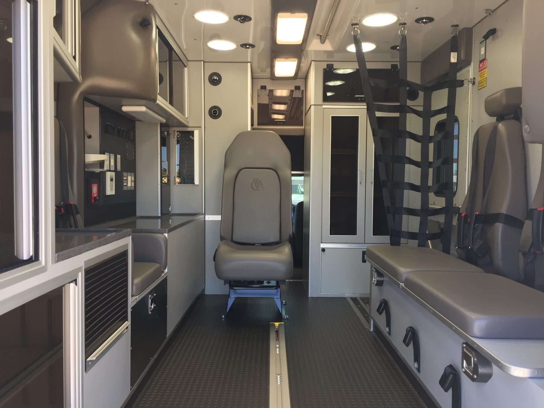2019 Ford F450 4x4 Heavy Duty Ambulance For Sale – Picture 2