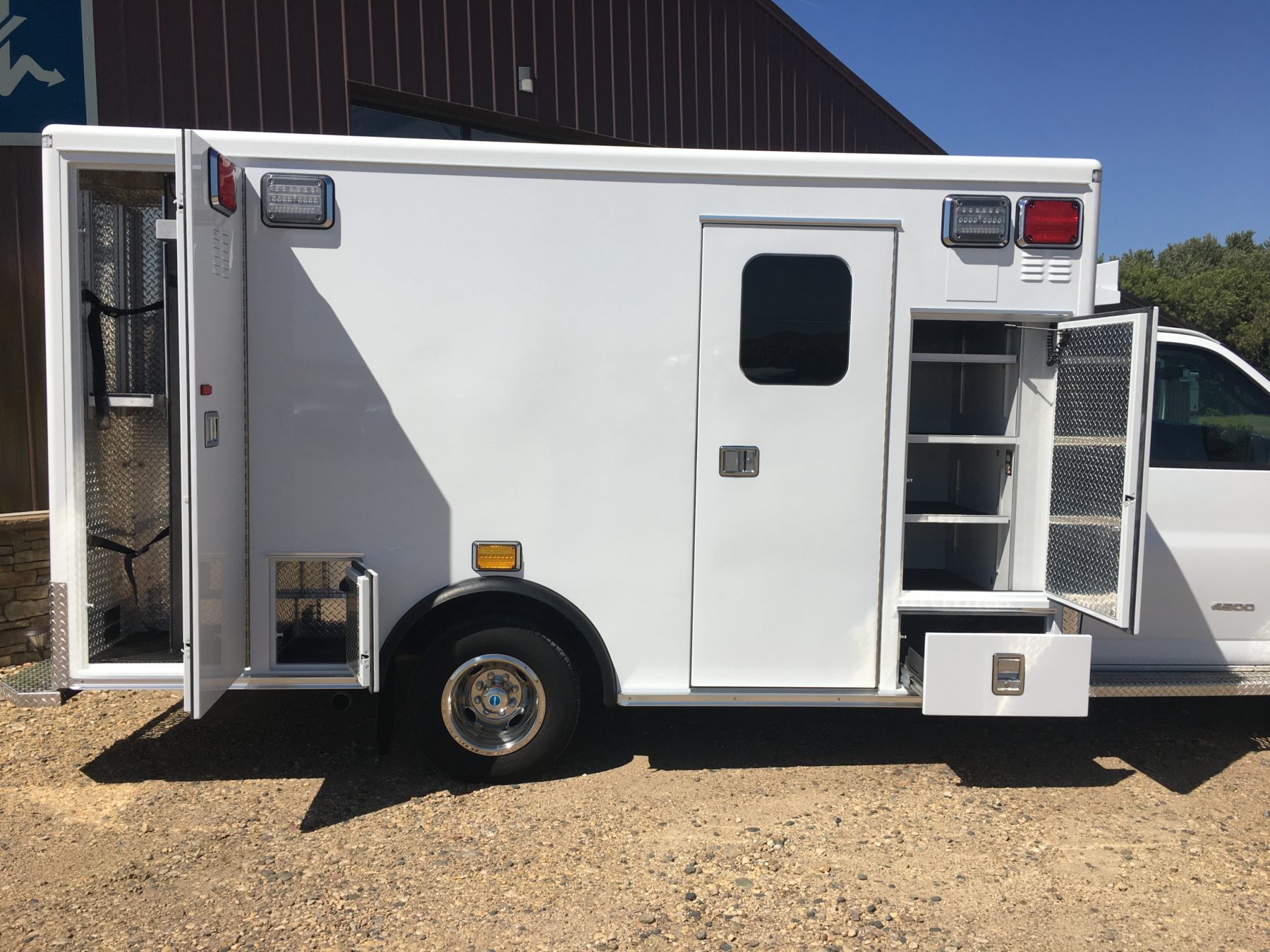 2017 Chevrolet G4500 Type 3 Ambulance For Sale – Picture 8