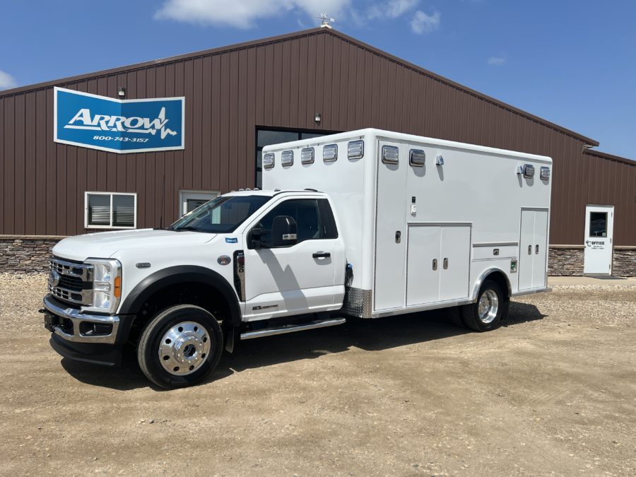 Ford F550 4x4 Heavy Duty Ambulance For Sale – Picture 1