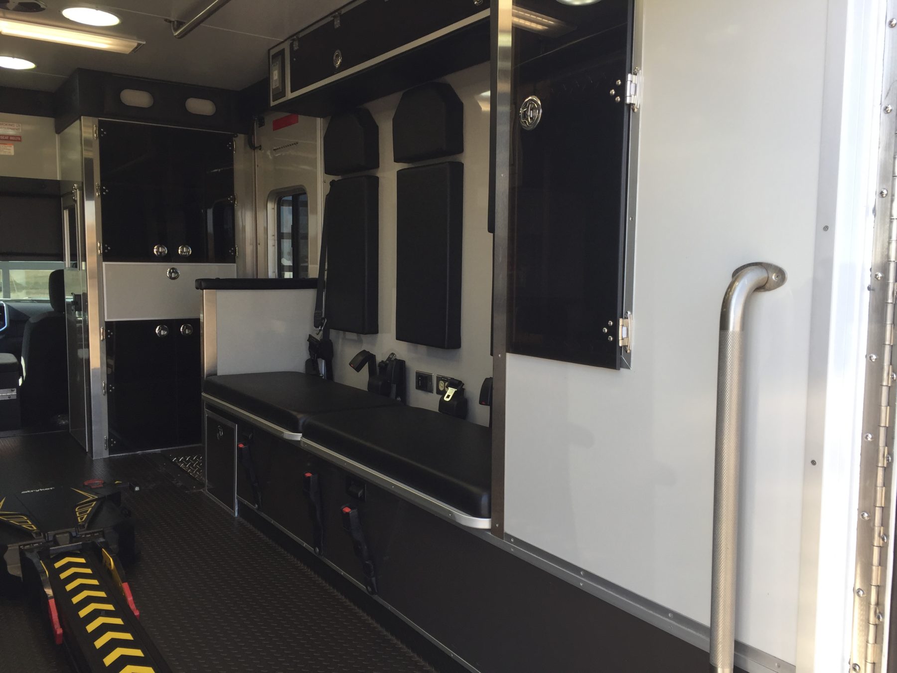 2019 Ram 4500 4x4 Heavy Duty Ambulance For Sale – Picture 12