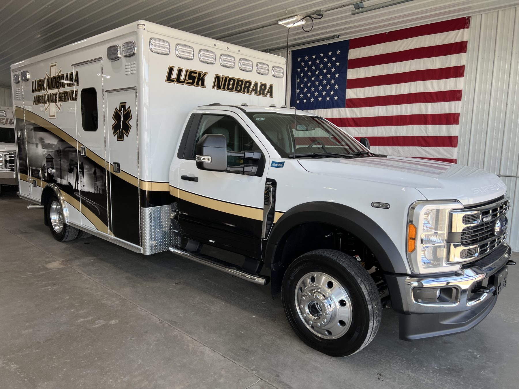 2023 Ford F450 4x4 Heavy Duty Ambulance For Sale – Picture 1