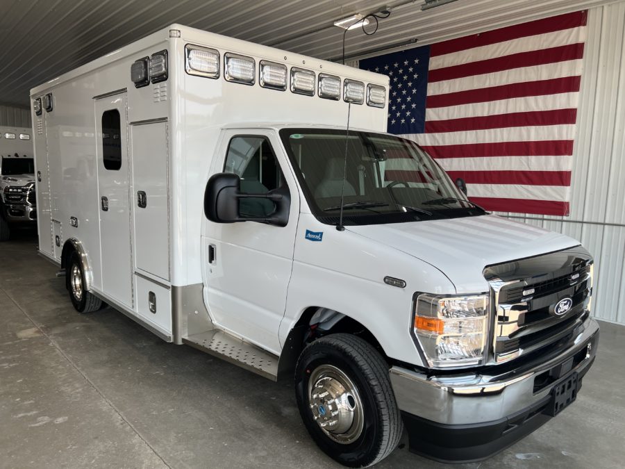 Ford E450 Type 3 Ambulance For Sale – Picture 1