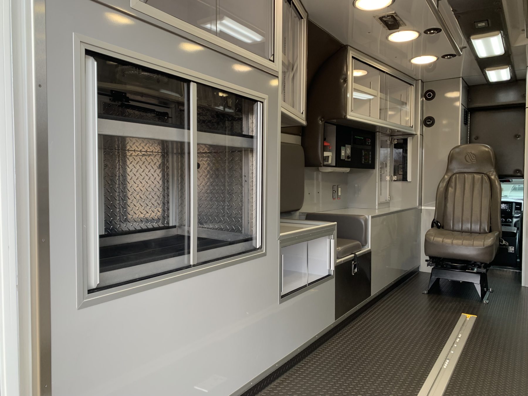 2022 Ram 4500 4x4 Heavy Duty Ambulance For Sale – Picture 8