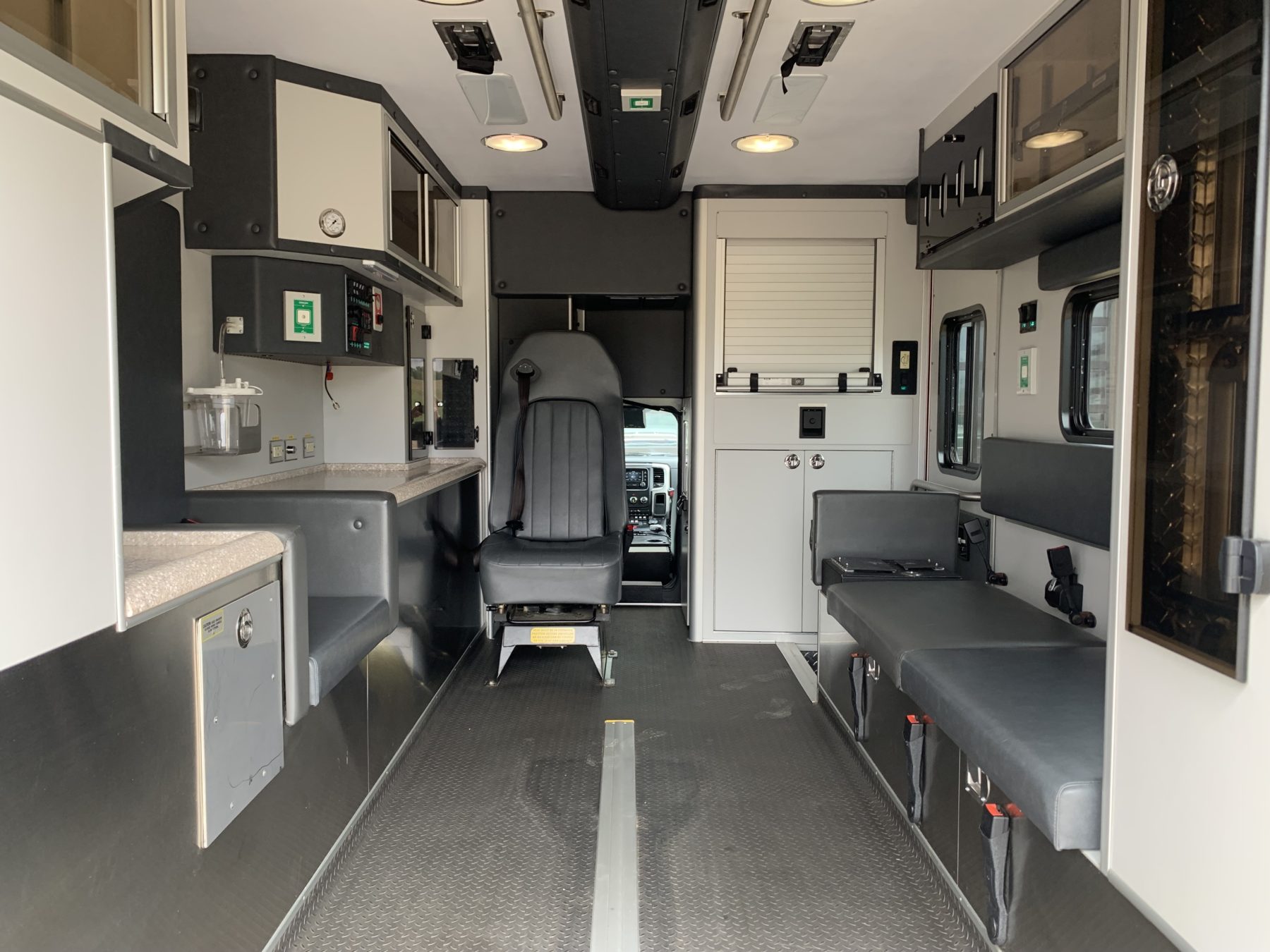2017 Ram 4500 4x4 Heavy Duty Ambulance For Sale – Picture 2