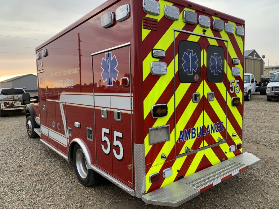 2015 Ford F550 4x4 Heavy Duty Ambulance For Sale – Picture 1