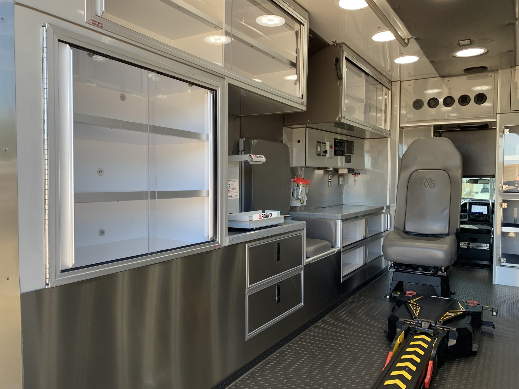 2021 Ford F550 4x4 Heavy Duty Ambulance For Sale – Picture 11