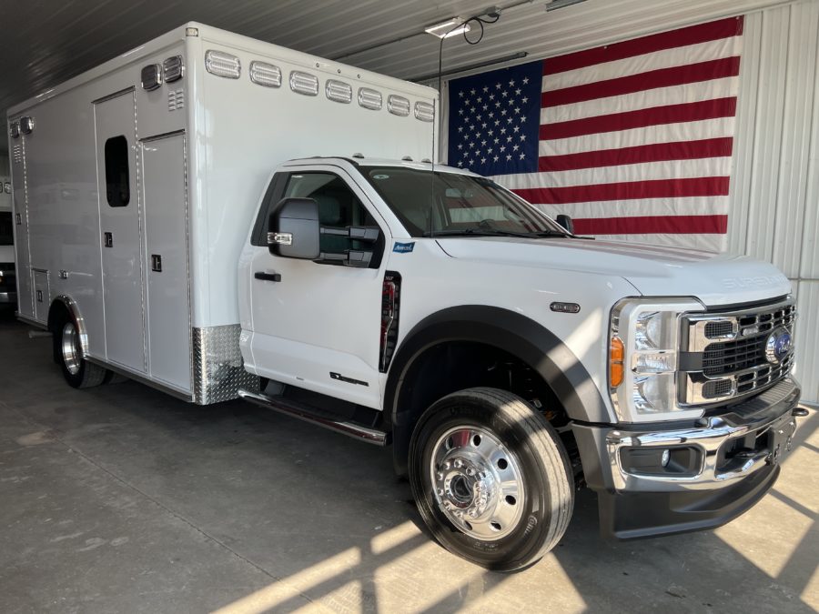 2023 Ford F450 4x4 Heavy Duty Ambulance For Sale – Picture 1