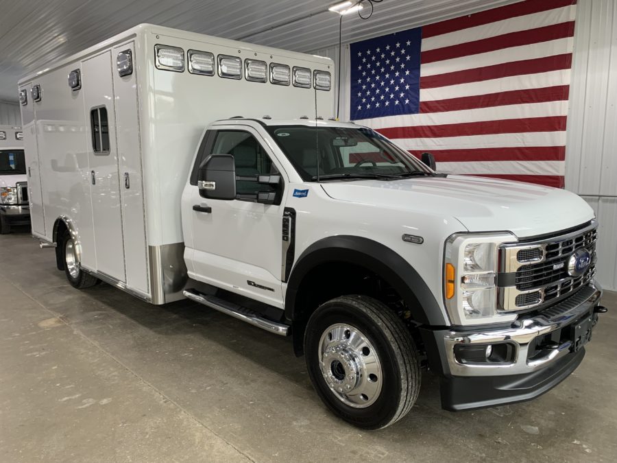 2023 Ford 4x4 Heavy Duty Ambulance For Sale – Picture 1