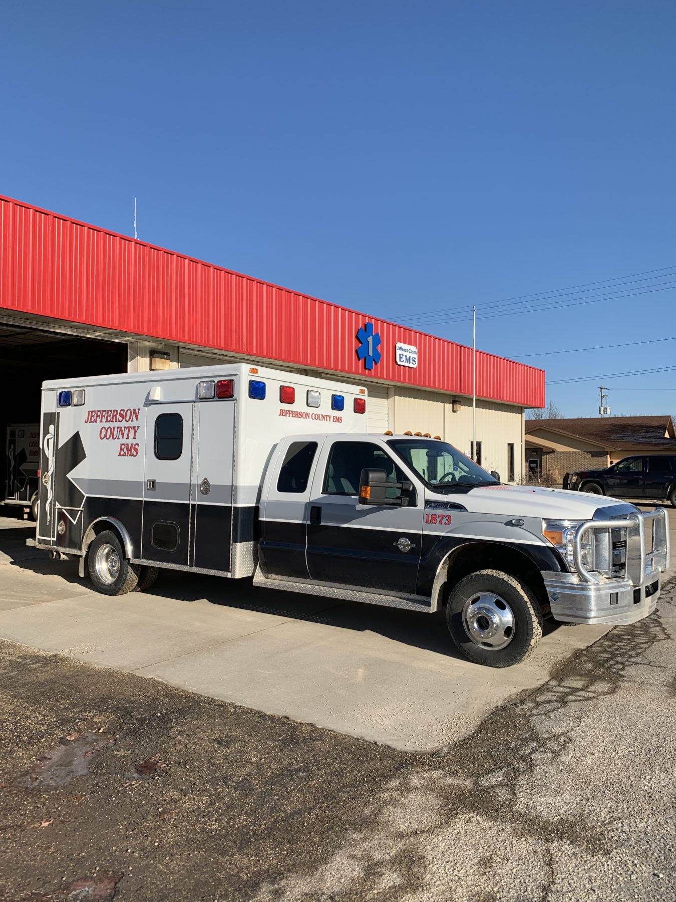 2013 Ford F350 4x4 Type 1 Ambulance For Sale – Picture 1
