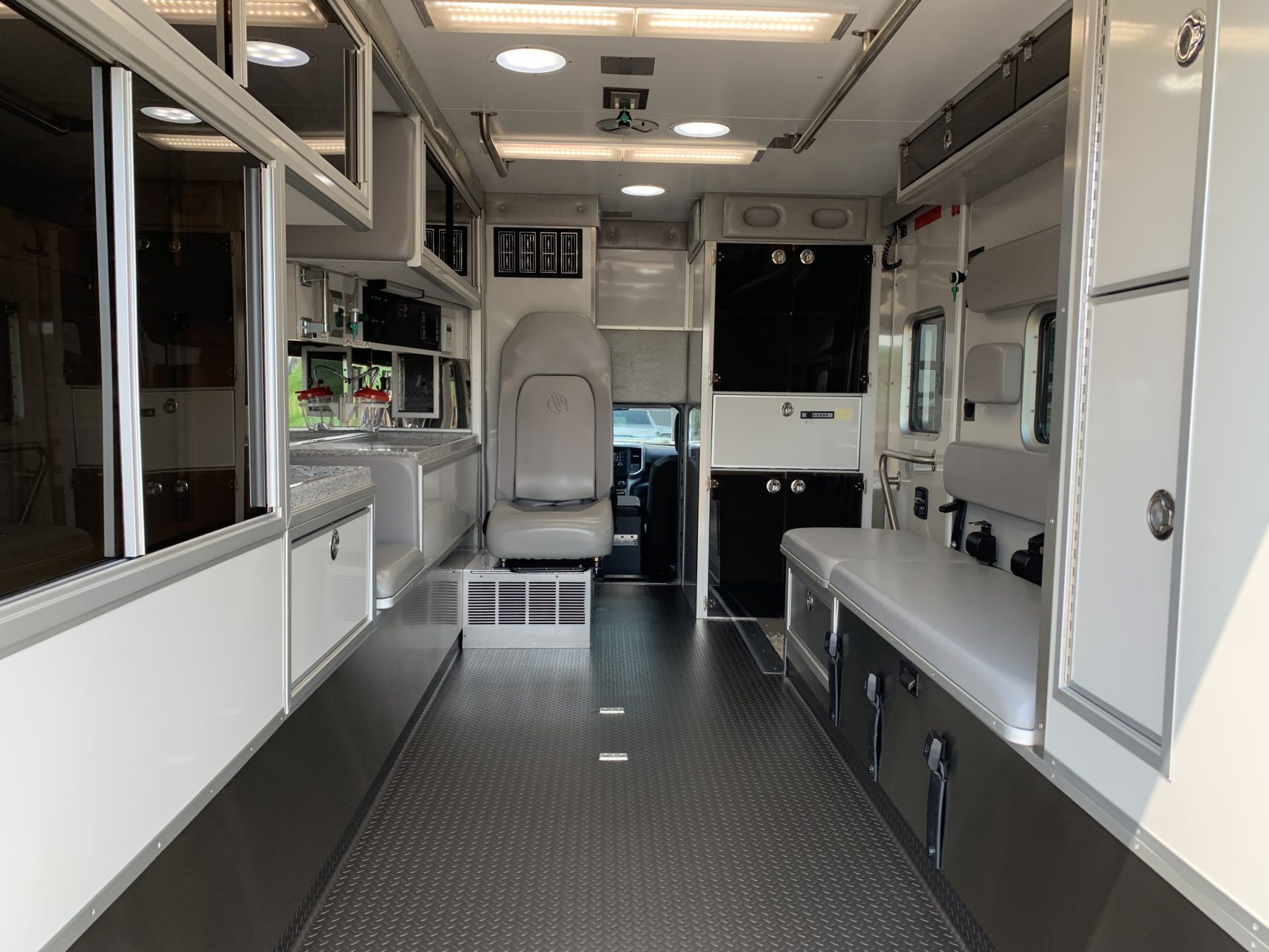 2021 Ram 4500 4x4 Heavy Duty Ambulance For Sale – Picture 2