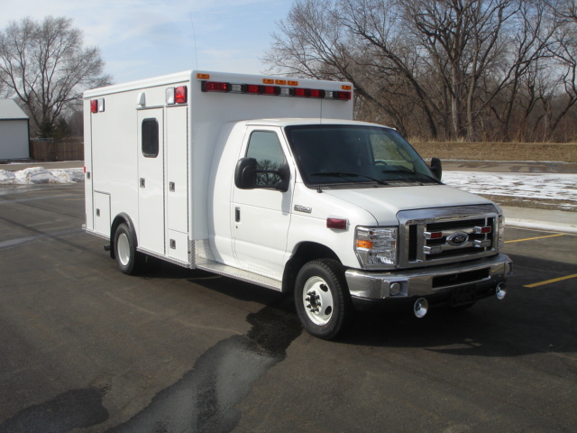 2009 Ford E450 Type 3 Ambulance